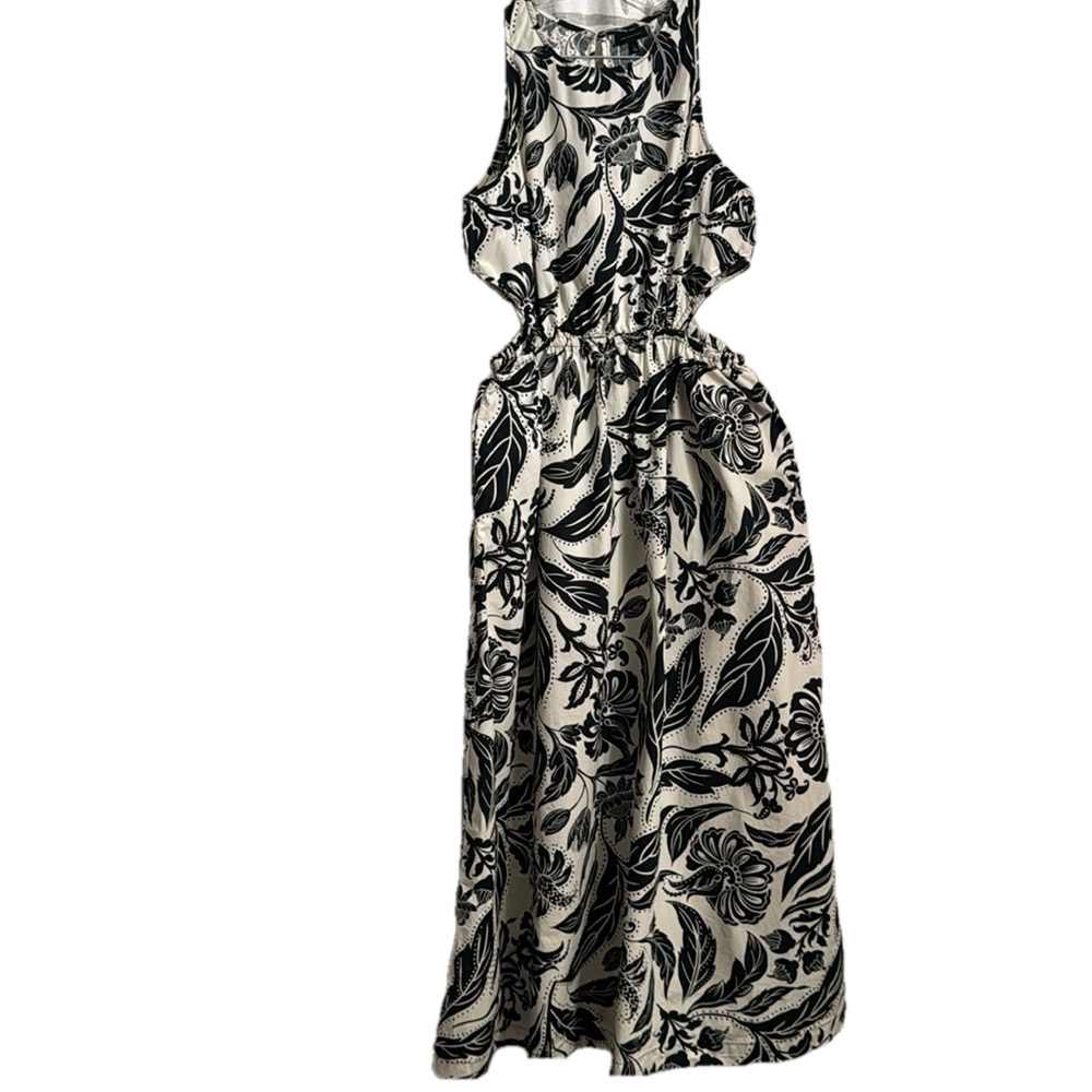 Who What Wear Black and White Floral Cutout Maxi Dress